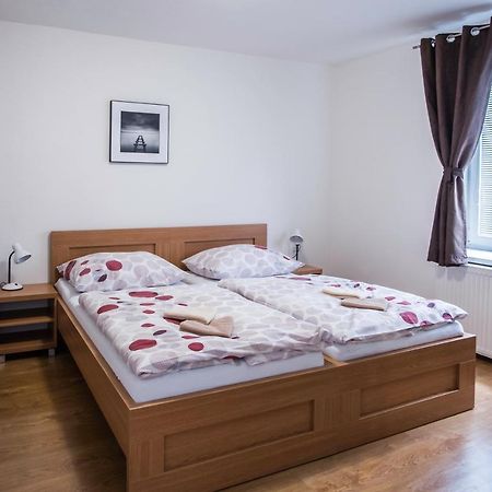 Apartmany Humenné Exteriör bild